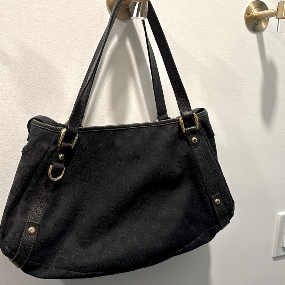 Gucci Black Abbey Shoulder Bag
